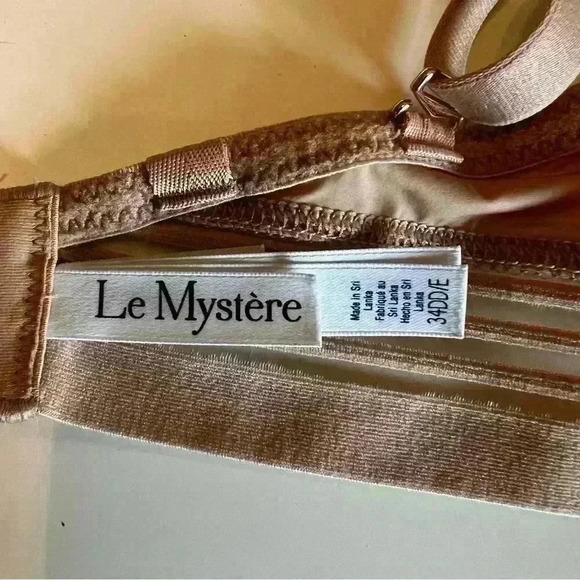 Le Mystere Convertible Back Bra, Size 34DD Color Beige GUC please review photos - Picture 5 of 8